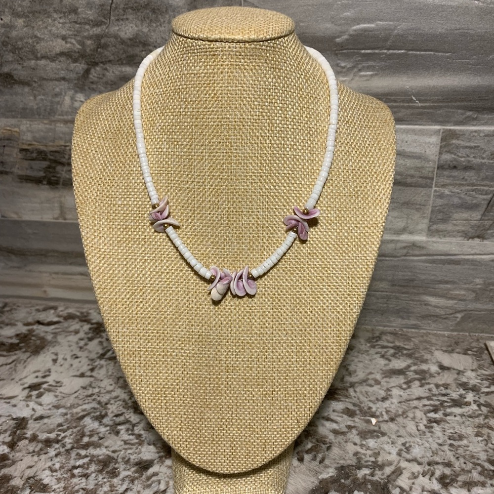 Shell necklace, boho style, surfer girl